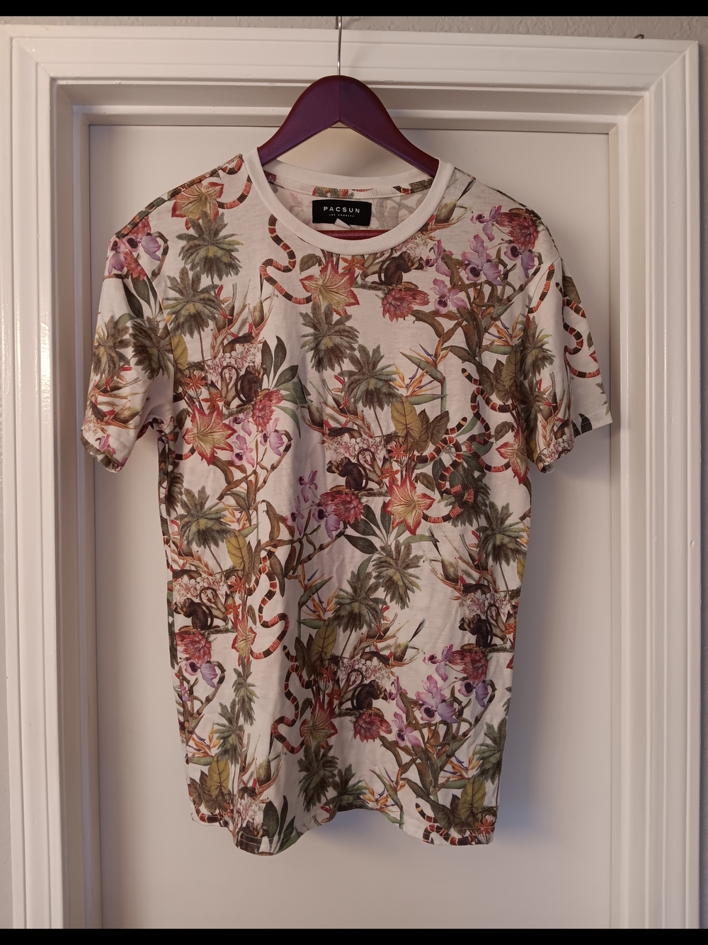 Men's PacSun Cream Tropical Floral Short Sleeve Tee with Green and Pink Accents